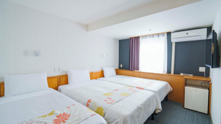 ハリウッドトリプルルーム 禁煙