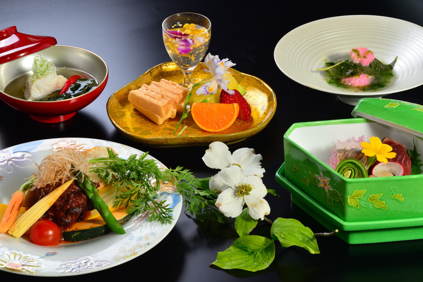 「箱根 花紋」 料理 234075732 夕食コース一例