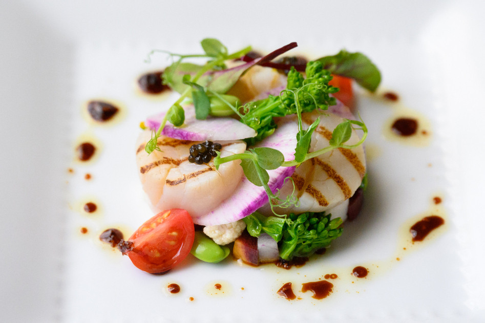 「アルモニービアン」 料理 234186251 帆立貝と春野菜のマリネ 黒酢ヴィネグレット