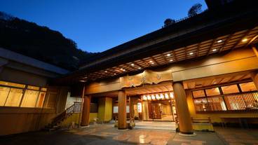 施設の入り口 / 14