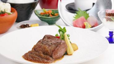 食事・飲み物 / 2