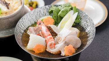 食事・飲み物 / 32
