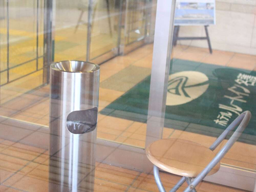 施設の入り口