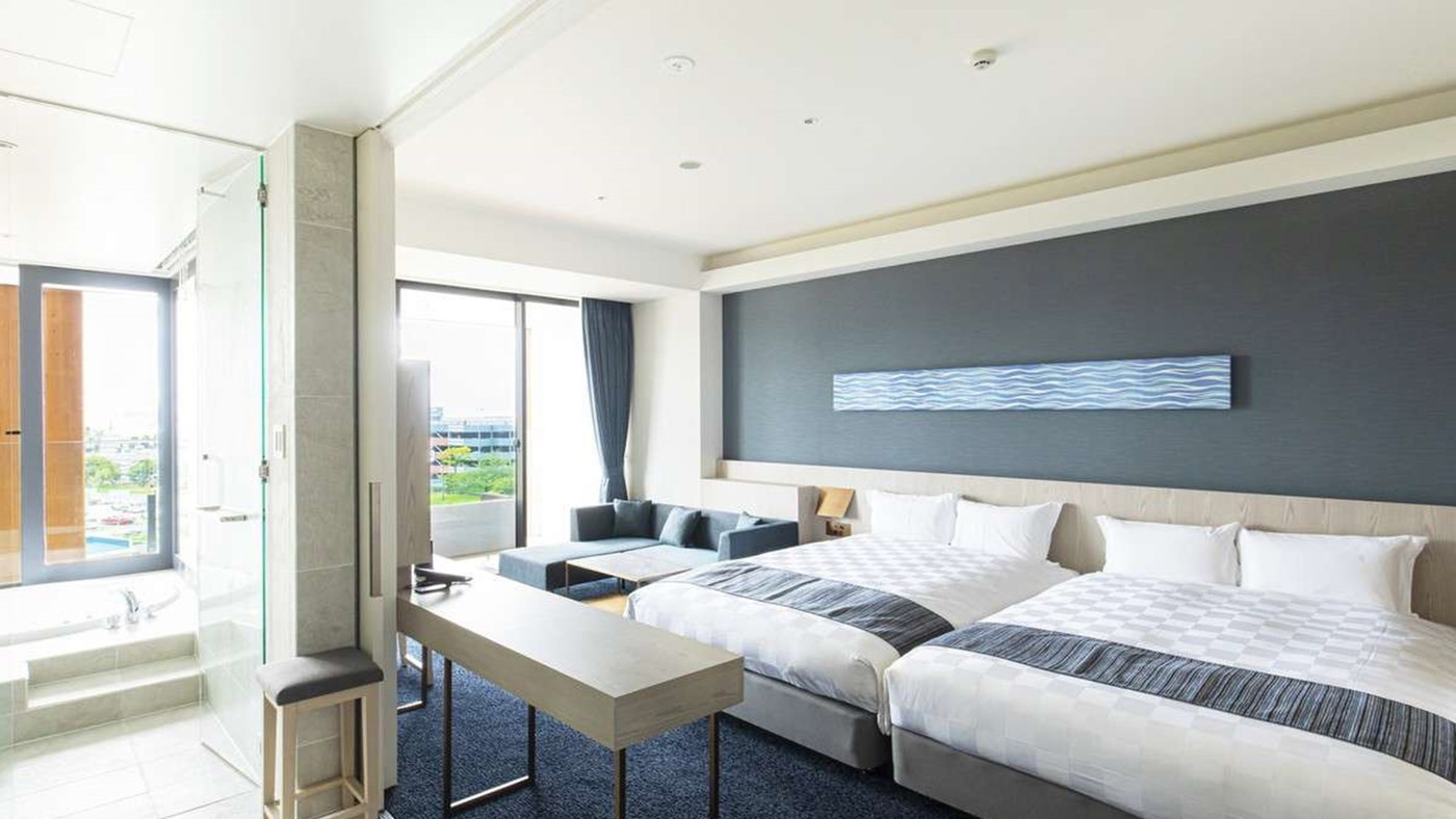 プールサイドでワイン&豪華アラカルトの朝食でご褒美ステイ3465768