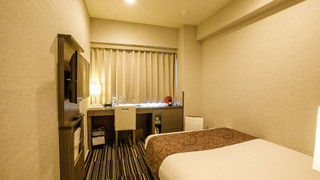 ベーシック ダブルルーム セミダブルベッド 1 台