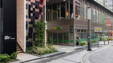 施設の入り口 / 17