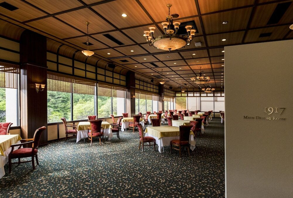 全室、半露天風呂付き！地獄谷ビューのスタイリッシュなホテル3656621