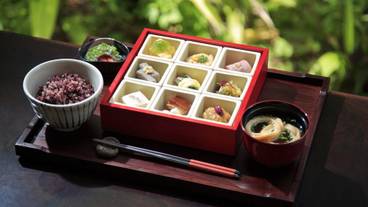 九品朝食 / 3