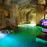 【西日本】ここだからこそ、の体験をしよう。神秘的な「洞窟風呂」がある温泉宿6選