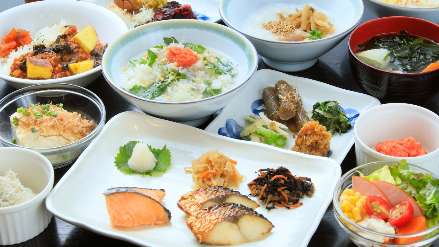 朝食は、ガス釜で炊き上げたホカホカごはん♪3654169