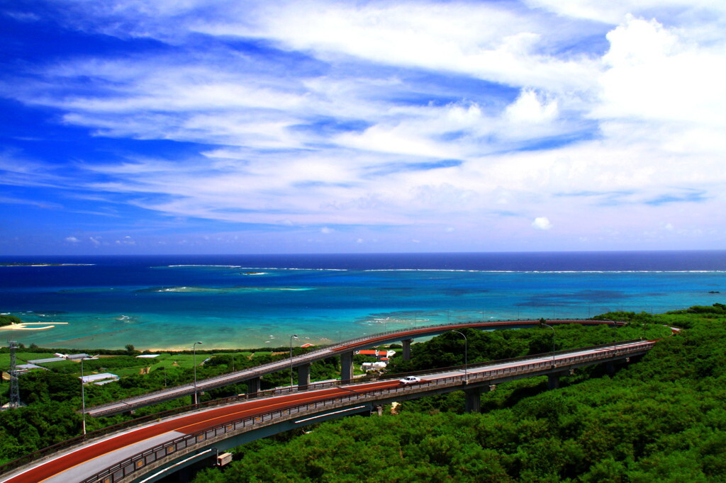 沖縄旅で豊かな自然と青い海に心癒される2287964