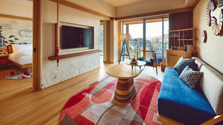 スイート 1 ベッドルーム (Furnished Balcony)