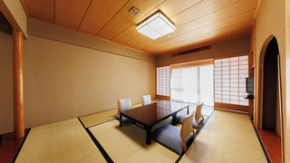 和室 10畳 + 7畳 (禁煙)