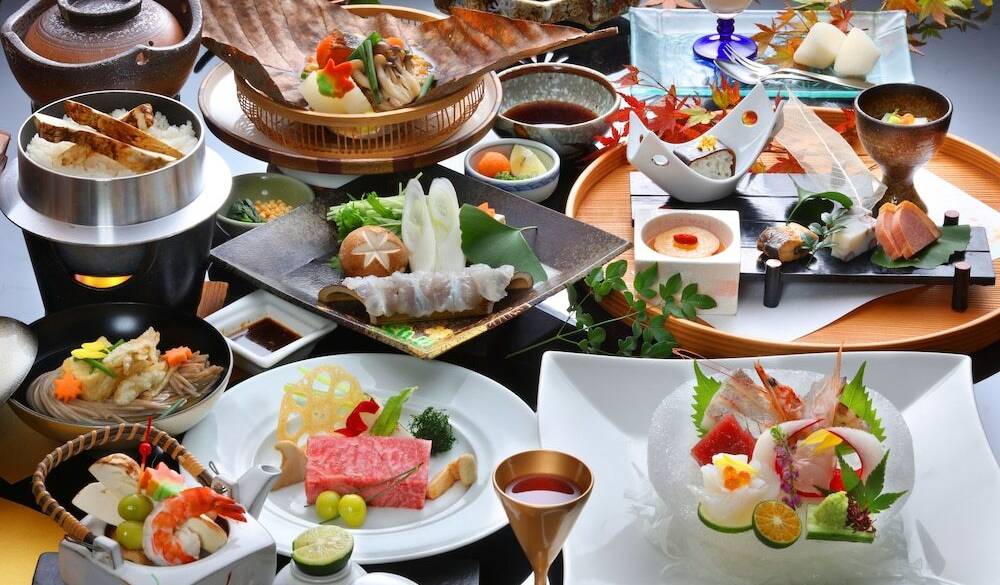 夕食 会席料理一例② / 2