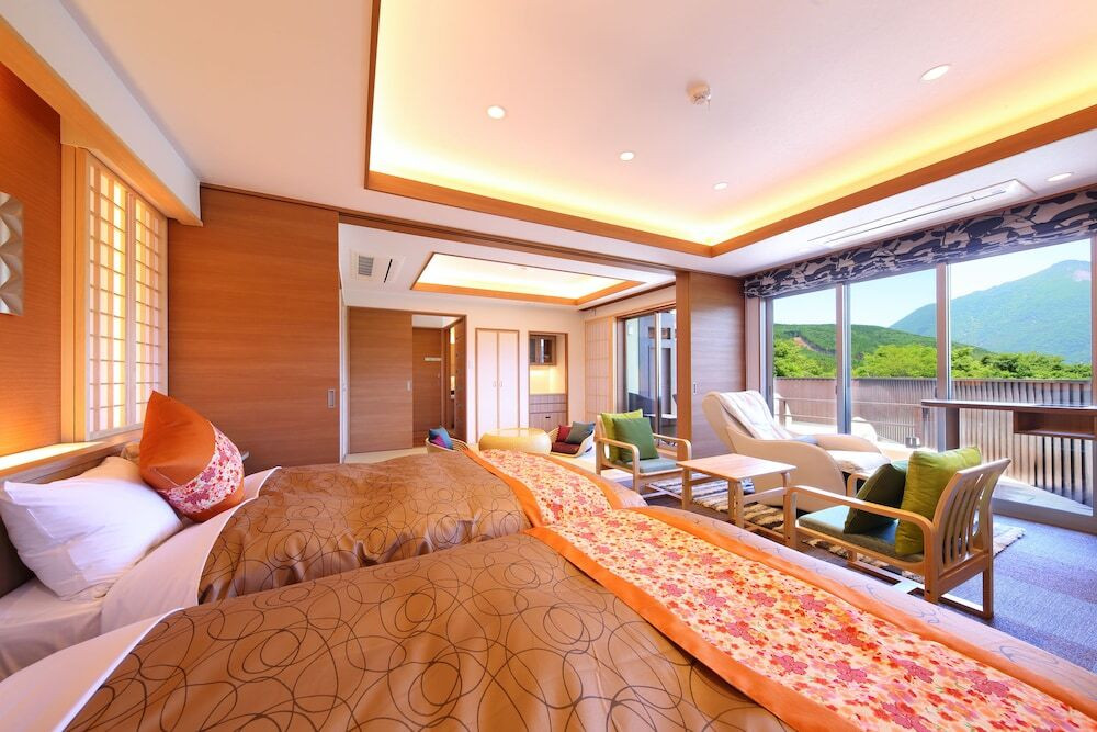 朝霧に包まれる、湯布院一望の絶景旅館3391120