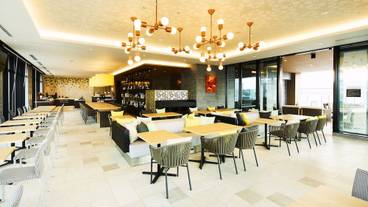 インターゲートラウンジ / 1