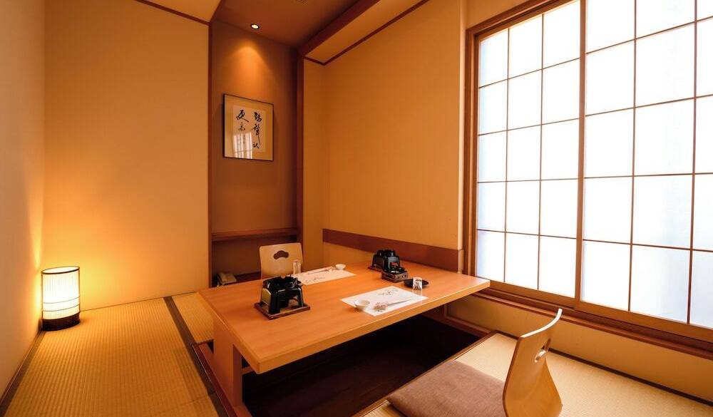 食事処の個室① / 4