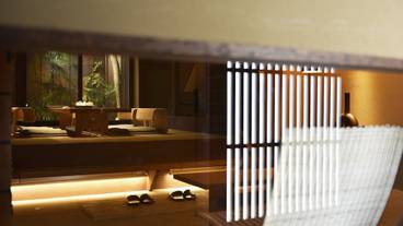 施設の入り口 / 11