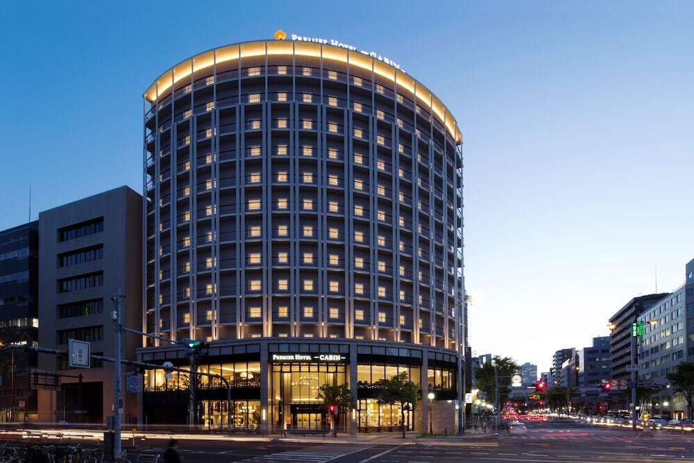 ホテル外観(夜)