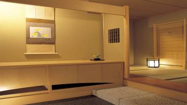 「野の花亭」客室入口 / 4