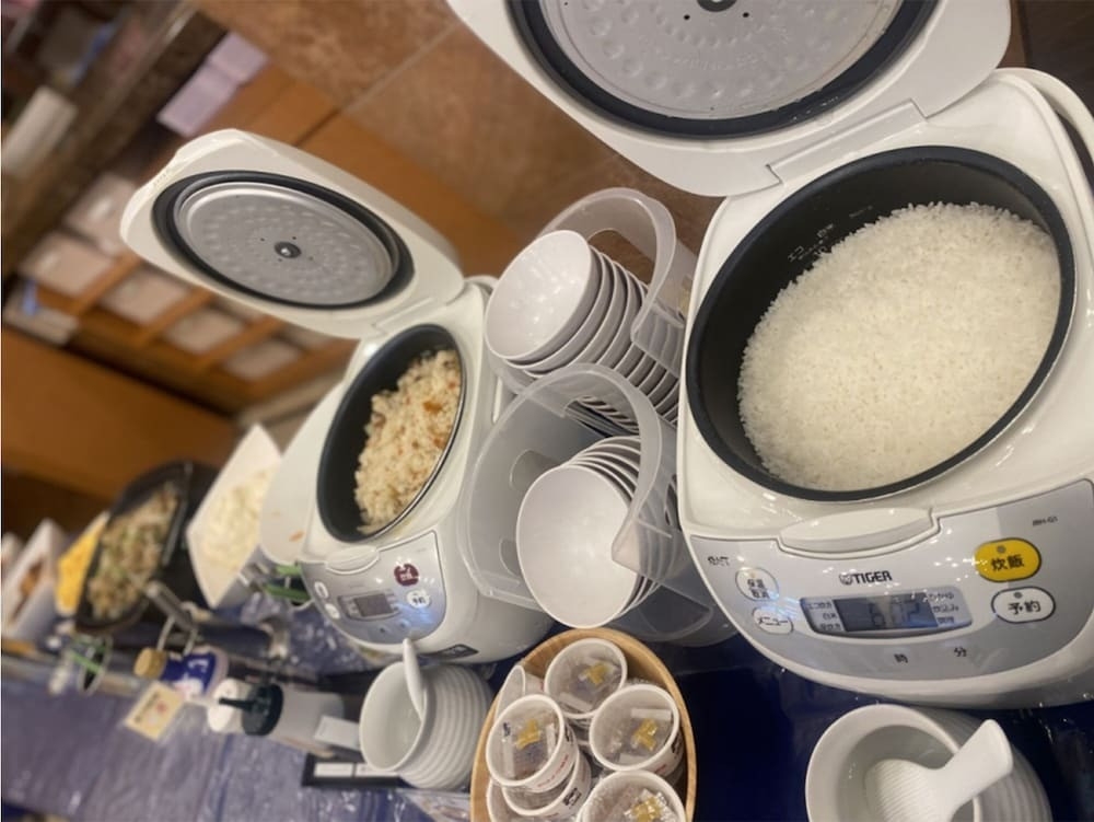 朝食