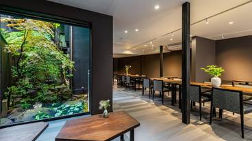 ロビーラウンジ / 6