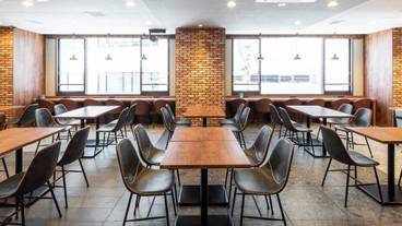 ロビーラウンジ / 18