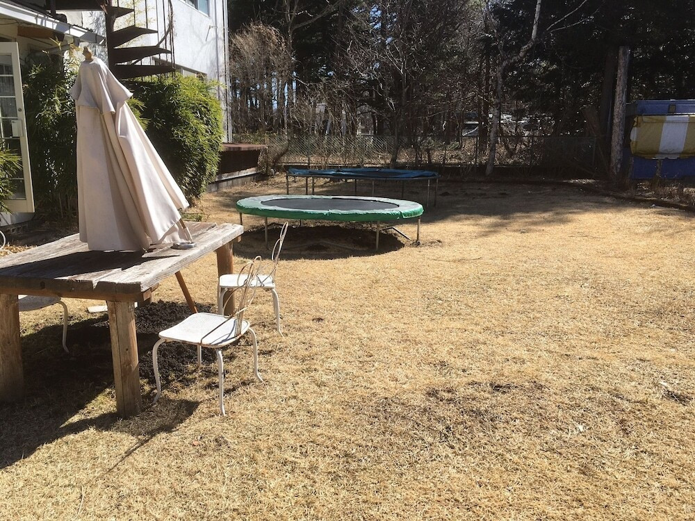 子供用の遊び場 - 屋外