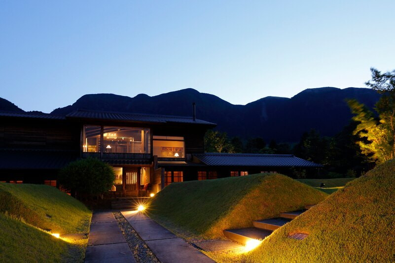 静寂を愉しむ大人だけに許された癒しの空間3514754