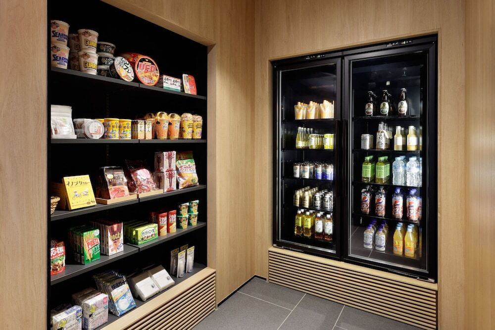 マーケットプレイス