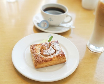 「4匹の猫」 料理 115950007 