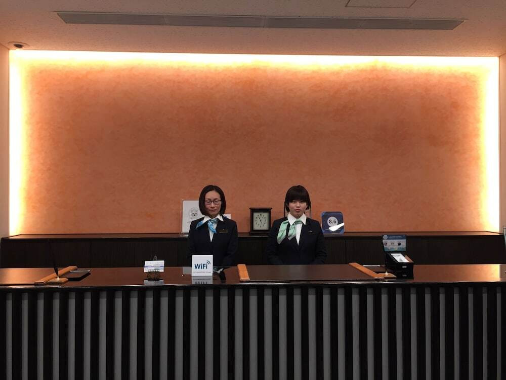 フロント
