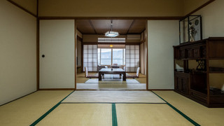 眺望のよい　和室8畳~18畳 (付近にレストラン無し, チェックイン午後6時まで)