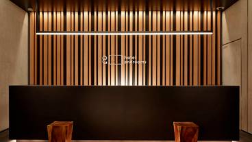 レセプションカウンター / 2