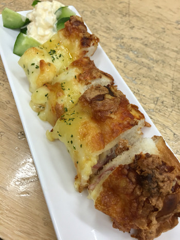 「だるま」料理 825488 だるま(東京都江東区三好)オニオンロールパン