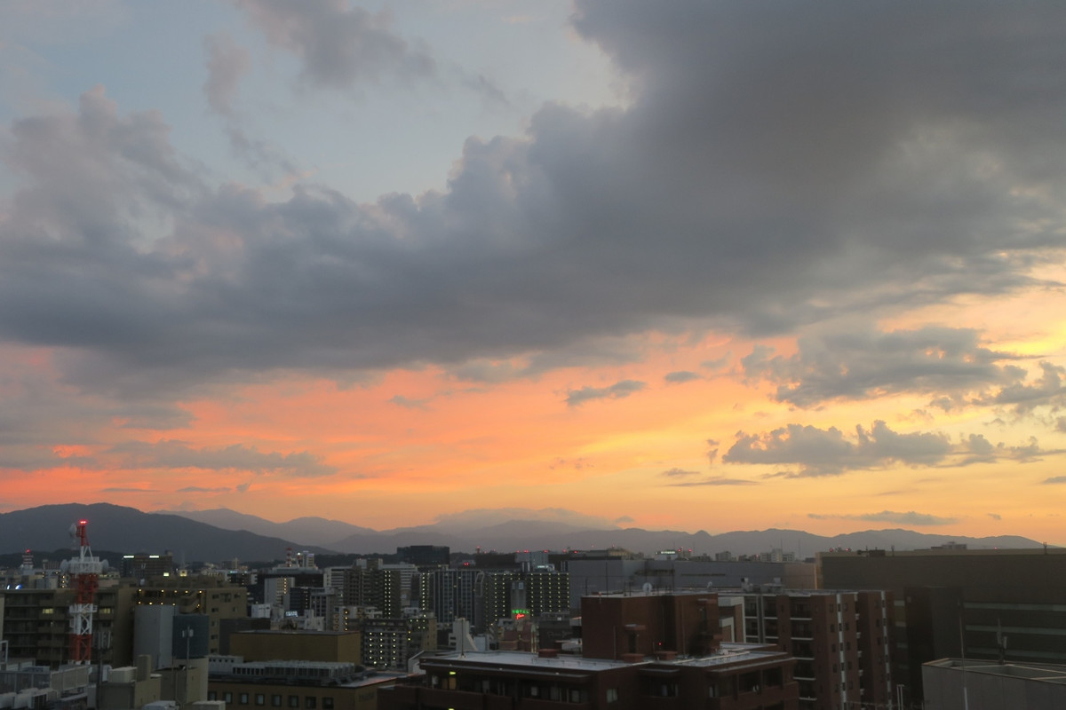夕刻の空