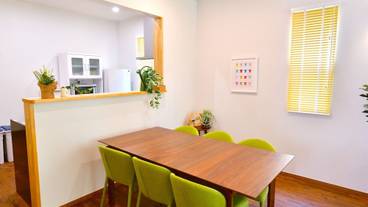 客室内のダイニングエリア / 10