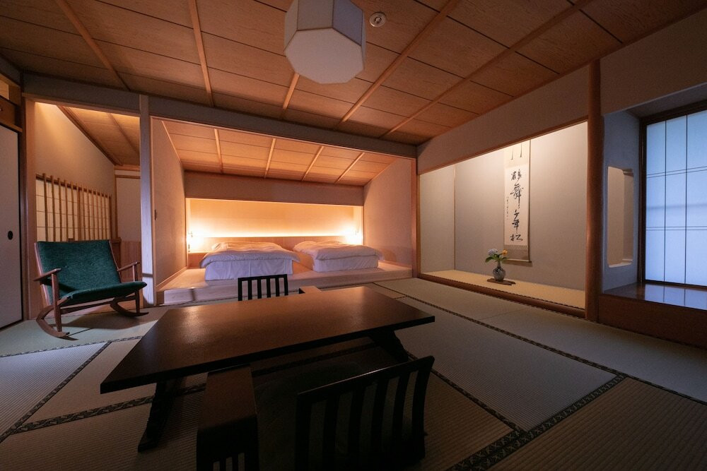 源泉かけ流し「美人の湯」でお肌も心もリフレッシュ3571829