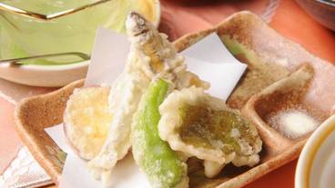 食事・飲み物 / 3