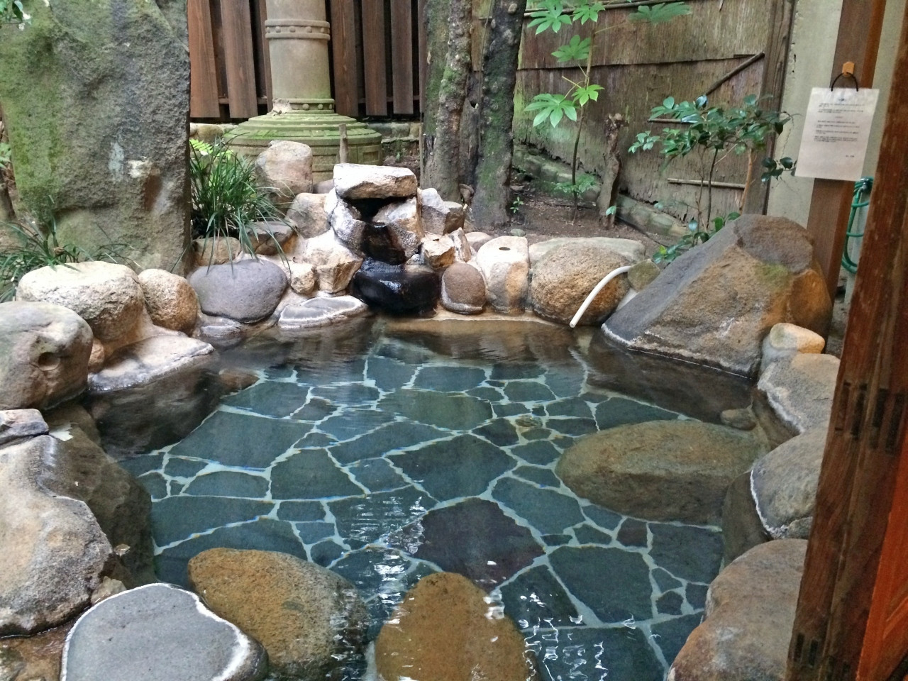 昭和レトロな全6室。古きよき日本の温泉旅館を楽しむ3983459