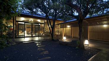 施設の入り口 / 15