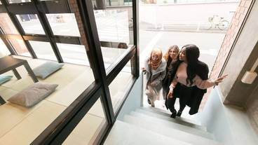 施設の入り口 / 15