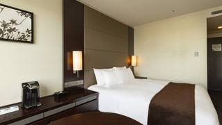 メインタワー プレミア ダブルルーム 禁煙 (35-36階)