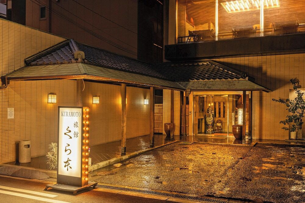 施設の正面