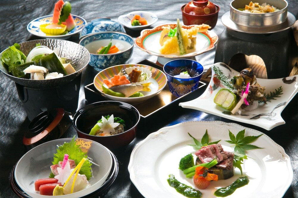 10種の湯と料理が自慢！川のせせらぎに包まれた静かな旅館3457926