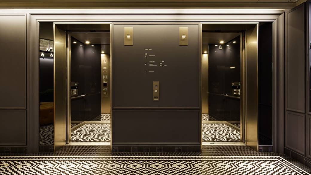 クラシック×北欧の
心地よいホテルへ / 2