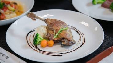 食事・飲み物 / 12