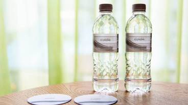 食事・飲み物 / 1