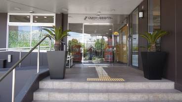 施設の入り口 / 9