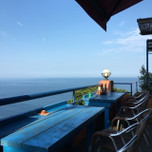大海原を眺めてデイトリップ♪小田原のカフェ「サドルバック」